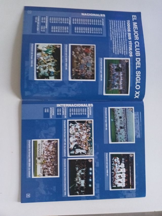 ALBUM REAL MADRID 2000-2001
