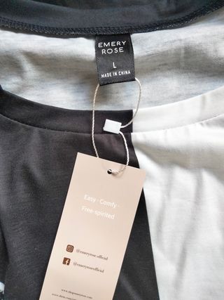 Camiseta mujer oversize con mariposa