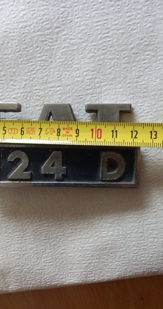 Logo metal original marca Seat 124 D