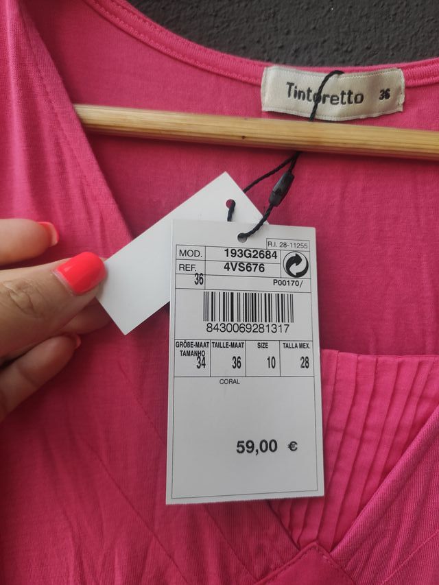 Vestido novo Tintoretto 36