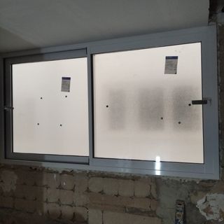 fontaneria, alicatado, pladur, suelos, pintura.