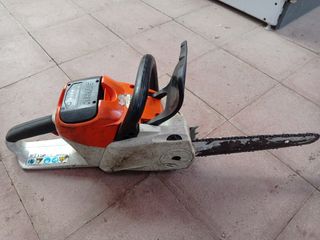 Motosierra stihl msa 200c + cadenas