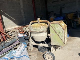 Hormigonera 300 litros