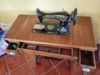 MAQUINA DE COSER SINGER ANTIGUA
