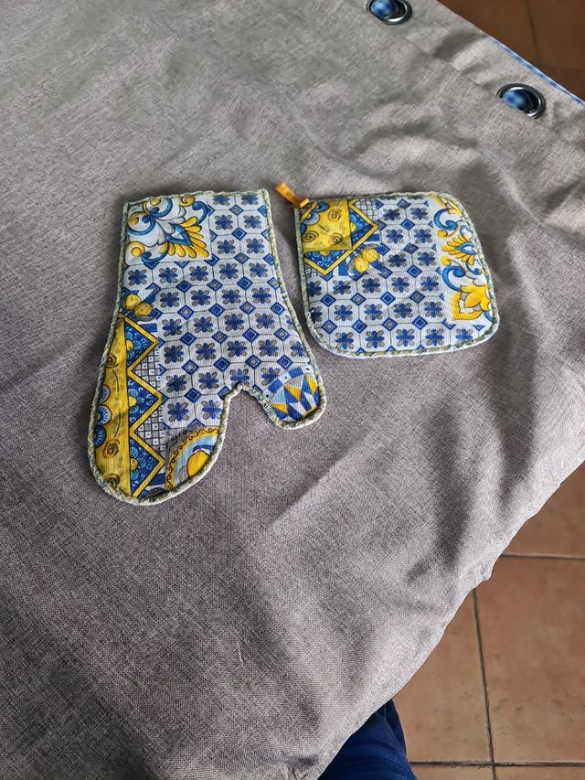 Guanto e presina  siciliano