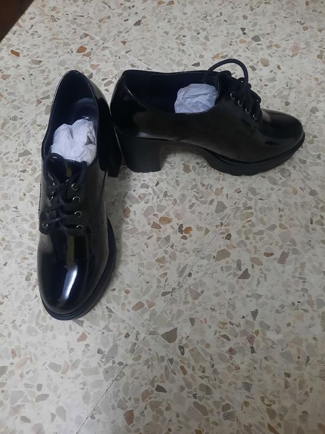 Zapatos de charol (NUEVOS)