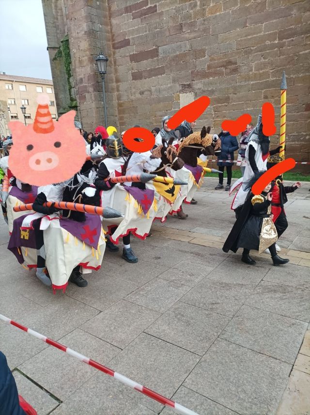 Disfraz grupal y carroza