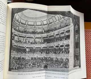 Il nuovo teatro di una accademia milanese