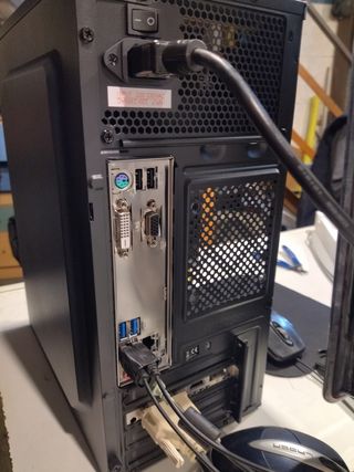 Pc Gama Media-Alta Asus 