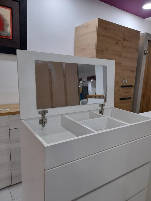 Super Oferta!!! Comoda 5 cajones con espejo