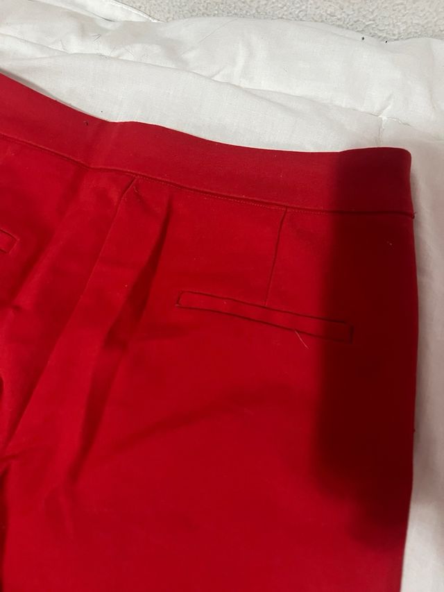 pantalon rojo stradivarius