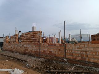 Albañilería en general Pintura Fontanería Pladur.