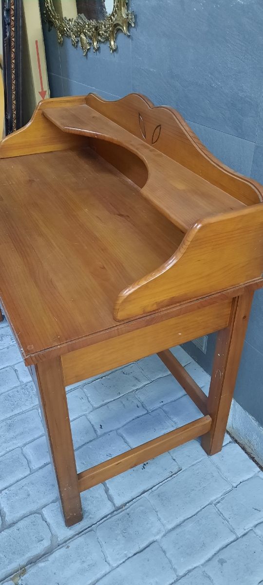 Escritorio más estante