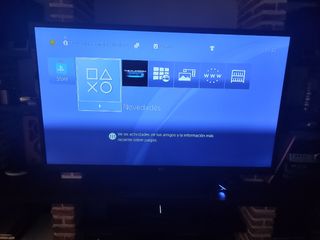 Play 4 con 2 mandos y 4 juegos