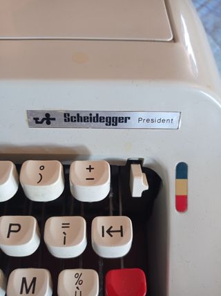 Macchina da scrivere