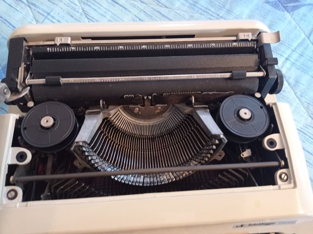 Macchina da scrivere
