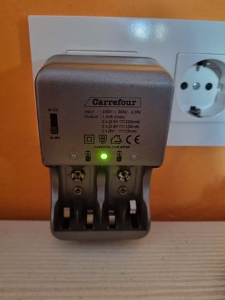 Cargador de pilas