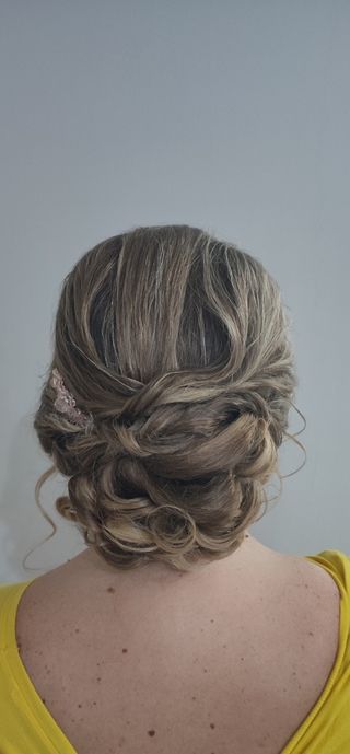 PELUQUERA A DOMICILIO SEVILLA