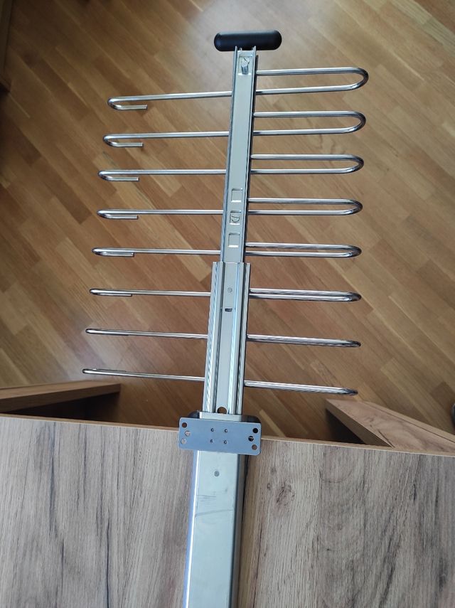 Cabide de roupeiro para 8 calças