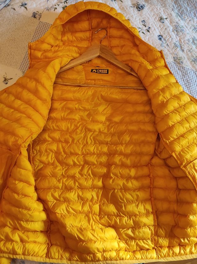 Casaco de inverno amarelo tamanho L