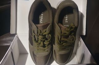 Zapatillas deportivas verde botella 40