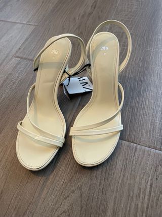 sandalias tacon amarillos zara nuevos