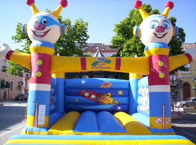 CASTILLOS HINCHABLES GRANDES