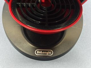 Cafetera Delonghi Dolce Gusto.  Muy poco usada.