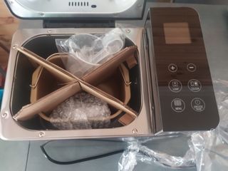Panificadora Meykey Modelo No: MBF-010 , NUEVA.