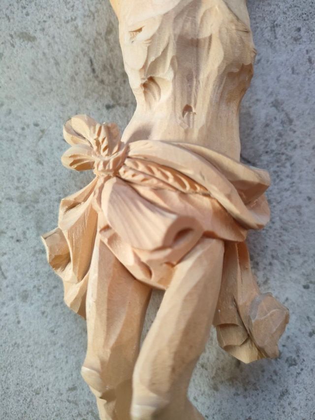 Corpo di Cristo in legno