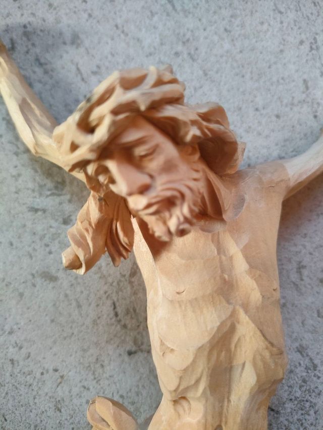 Corpo di Cristo in legno