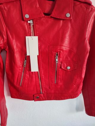Cazadora roja