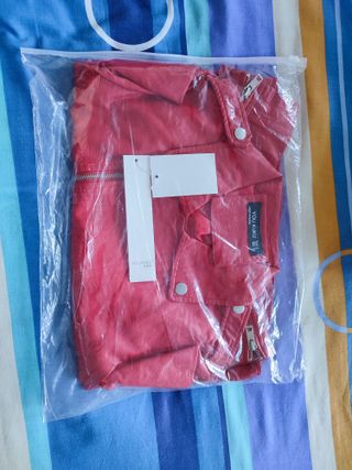 Cazadora roja