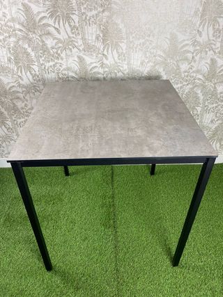 TAVOLO DA ESTERNO IMPILABILE TIPO CEMENTO