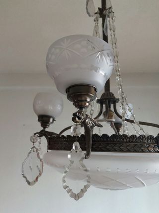 Lámpara de techo antigua