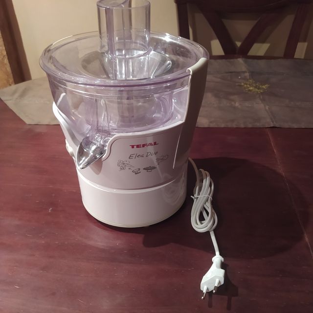 Licuadora de fruta y verdura 