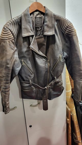 Chaqueta de moto de piel