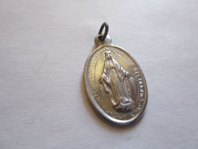 MEDALLA MARIA MILAGROSA AÑOS 50