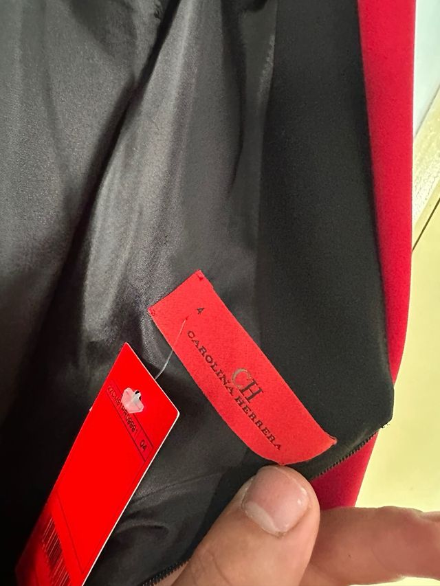 vestedo de carolina herrara