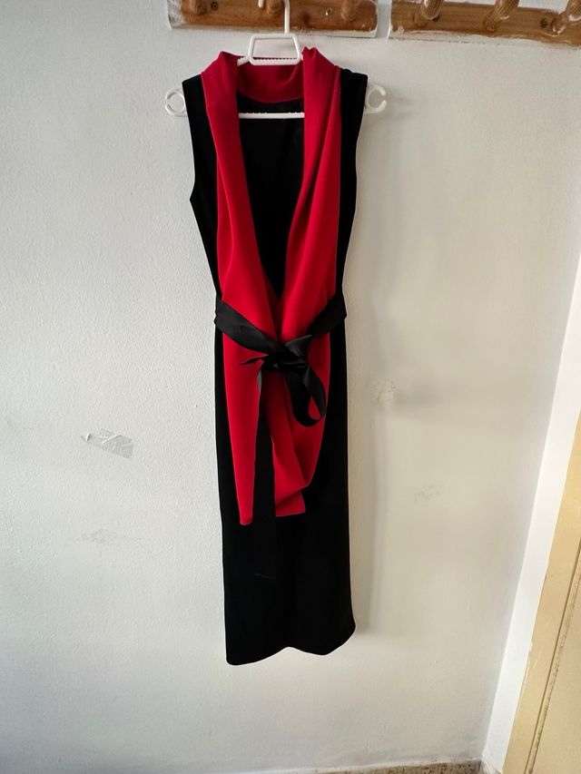 vestedo de carolina herrara