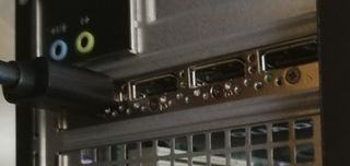 PNY Quadro M2000 4 GB 872-1180 Mhz PCIe x16 GPU