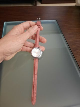 Reloj Parfois rosa empolvado nuevo