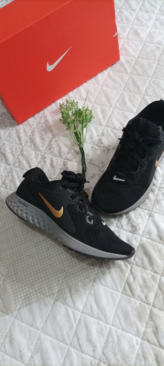 Zapatillas NIKE running mujer T.37