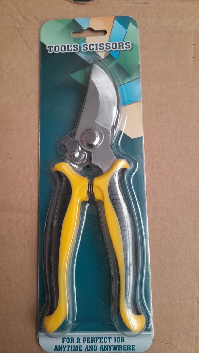 cesoie per potature nuove