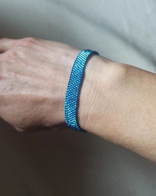 Pulsera azul de vidrio japonés