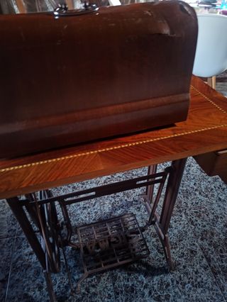 Máquina de coser antigua Singer