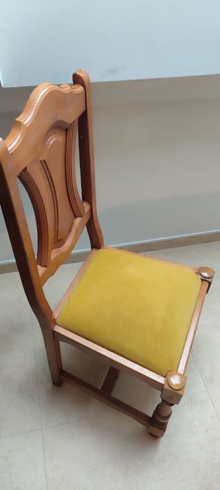 Mesa de comedor de castaño