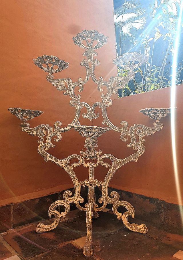 soporte de flores de metal, antigua