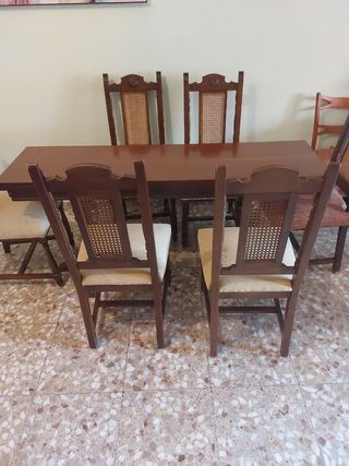 Mueble comedor está desmontado.