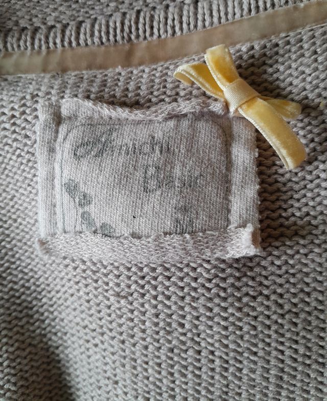 Chaqueta Amichi nueva beige.